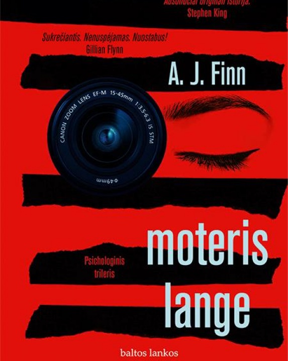 Moteris lange