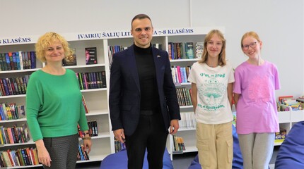 Lentvario biblioteka buvo apdovanota už pilietinę iniciatyvą „Draugystės apyrankė“
